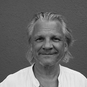Daniel R. Schneider