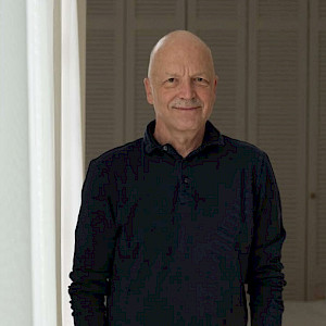 Martin Frank